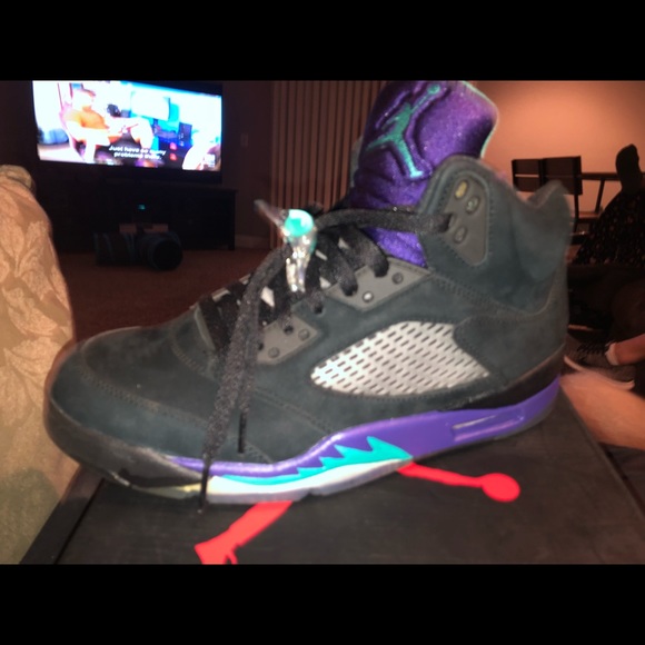Jordan 5’s black grape - Picture 7 of 8
